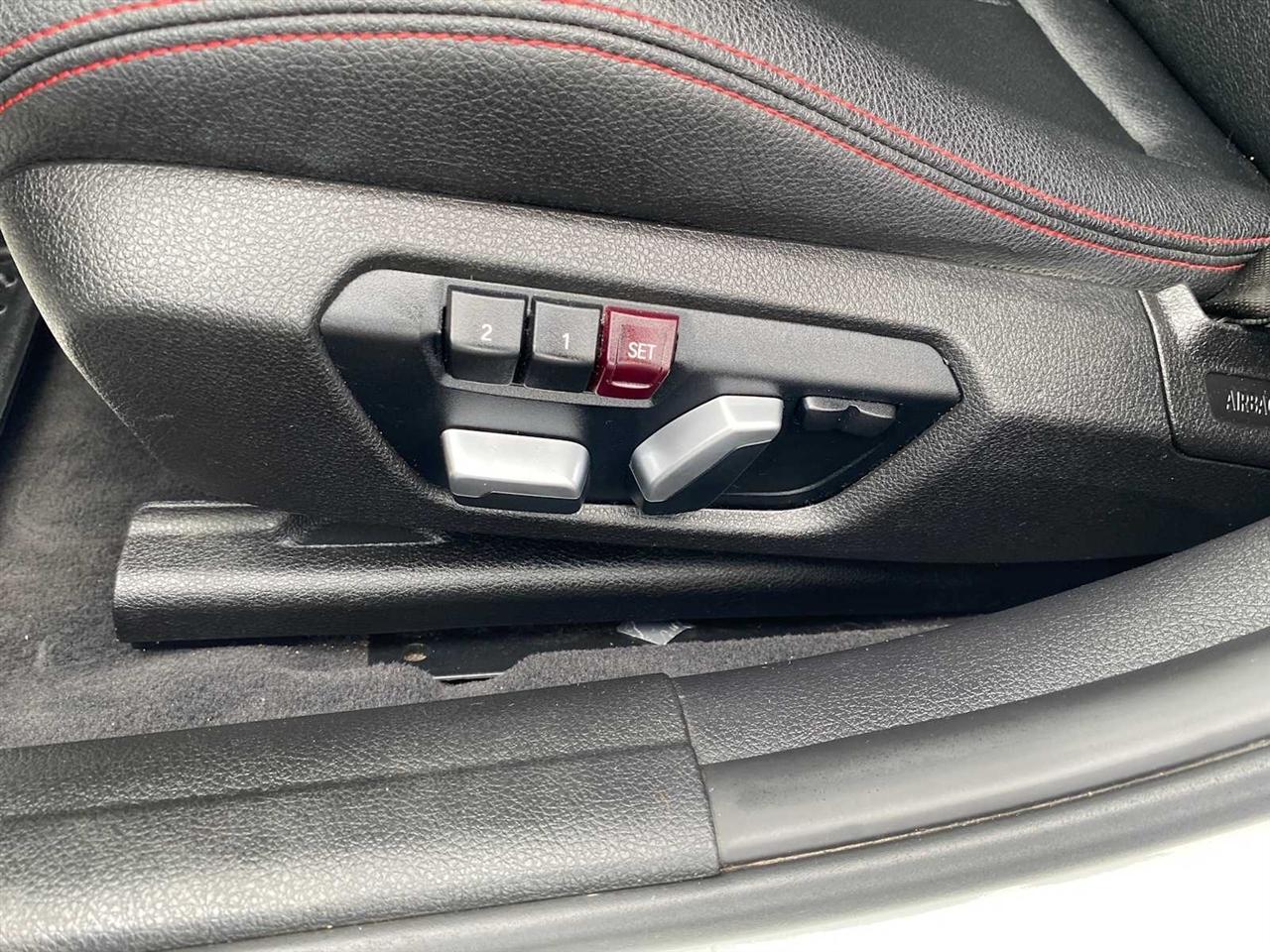 BMW 3-Series 330i SULEV Sedan 2017