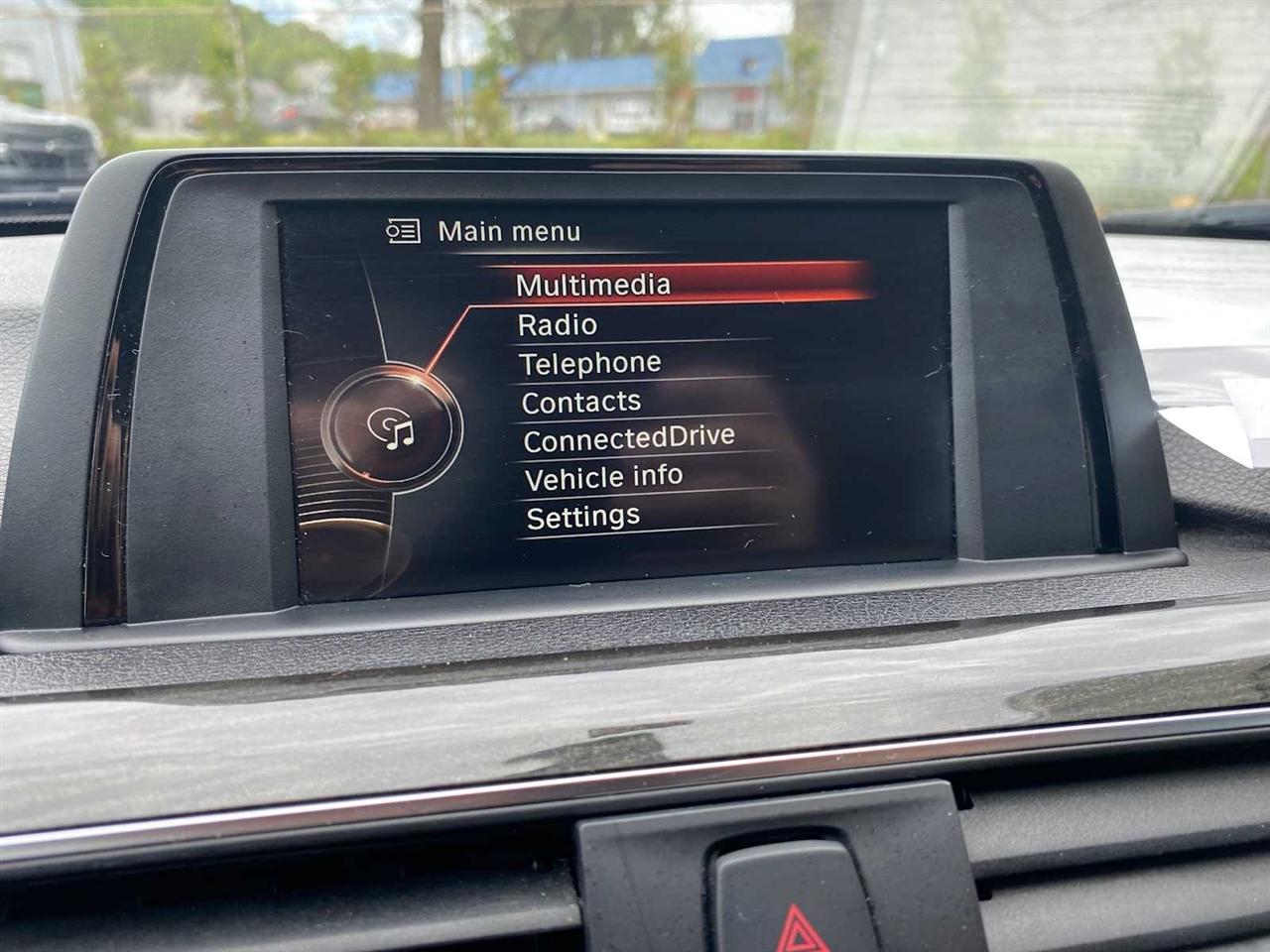 BMW 3-Series 330i SULEV Sedan 2017