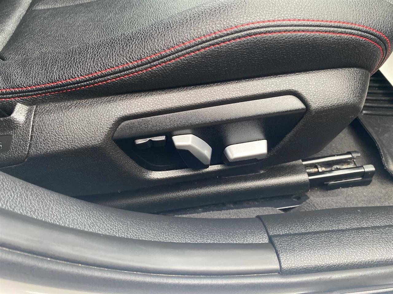 BMW 3-Series 330i SULEV Sedan 2017