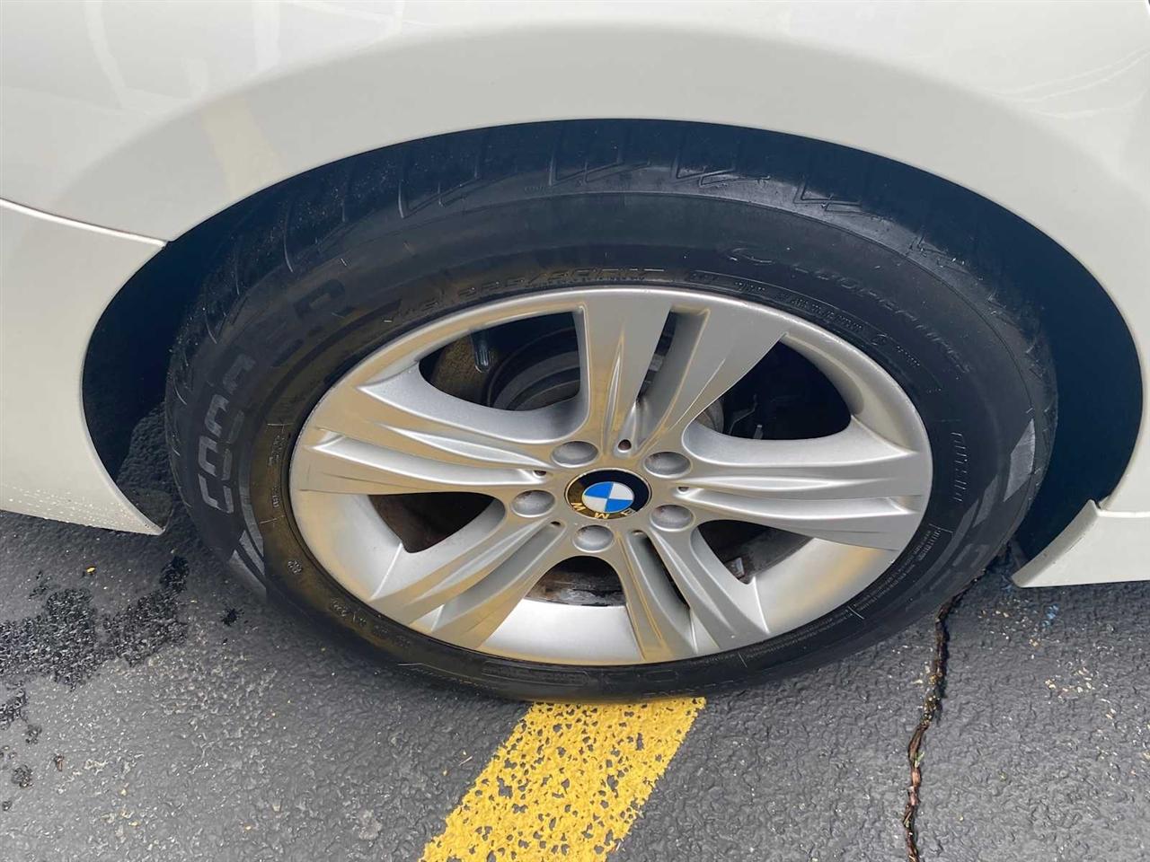 BMW 3-Series 330i SULEV Sedan 2017