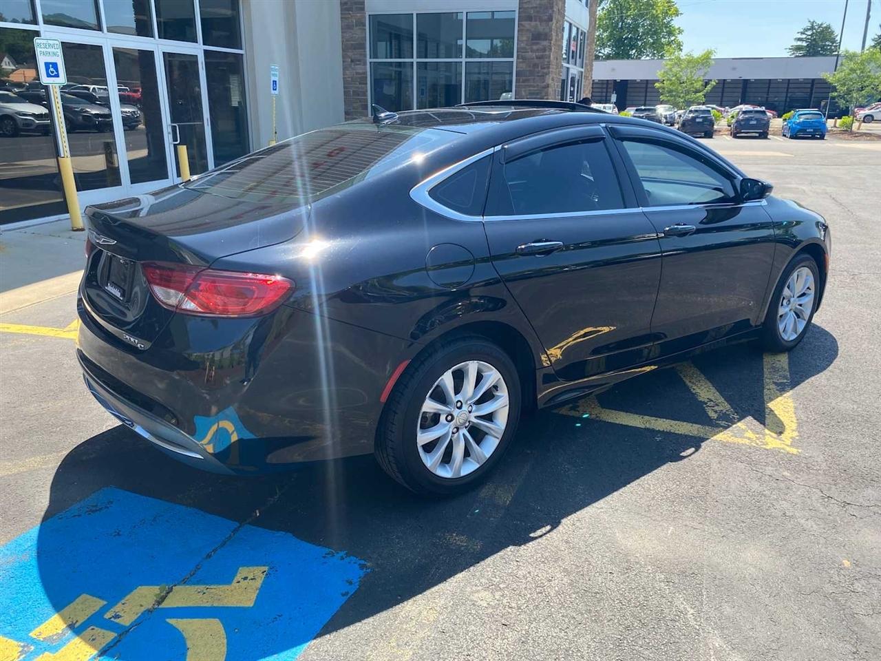 Chrysler 200 C 4D Sedan 2015
