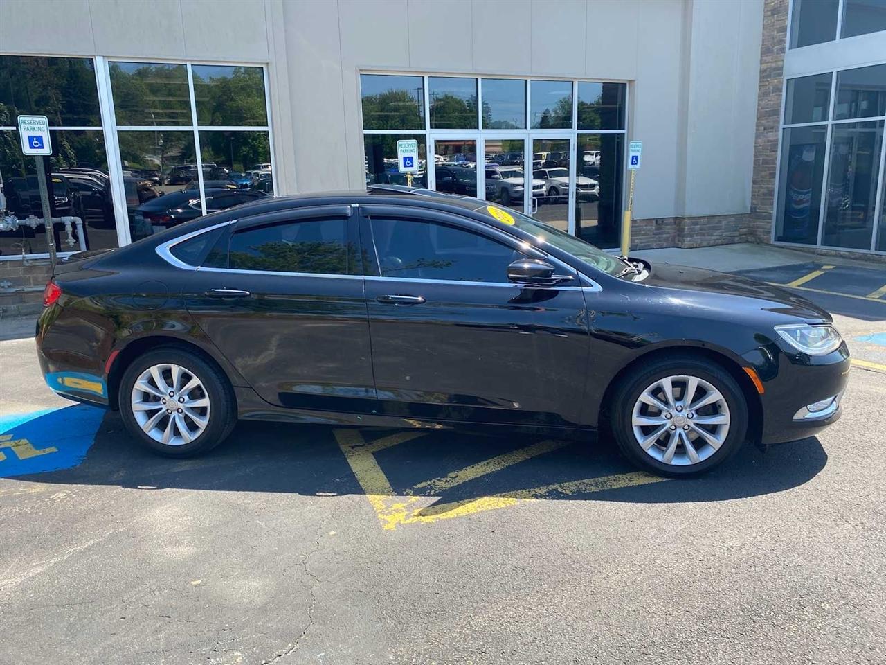 Chrysler 200 C 4D Sedan 2015