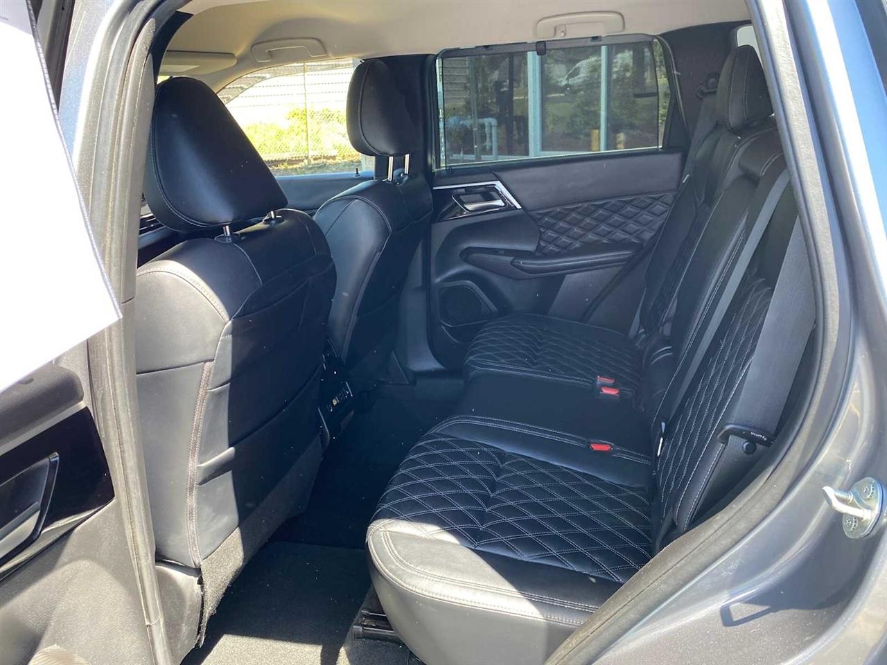 Mitsubishi Outlander SEL 4WD 2023