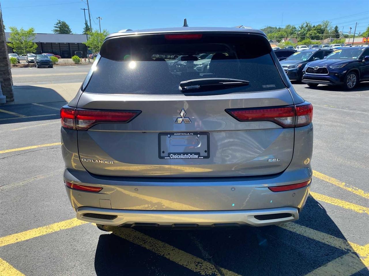 Mitsubishi Outlander SEL 4WD 2023