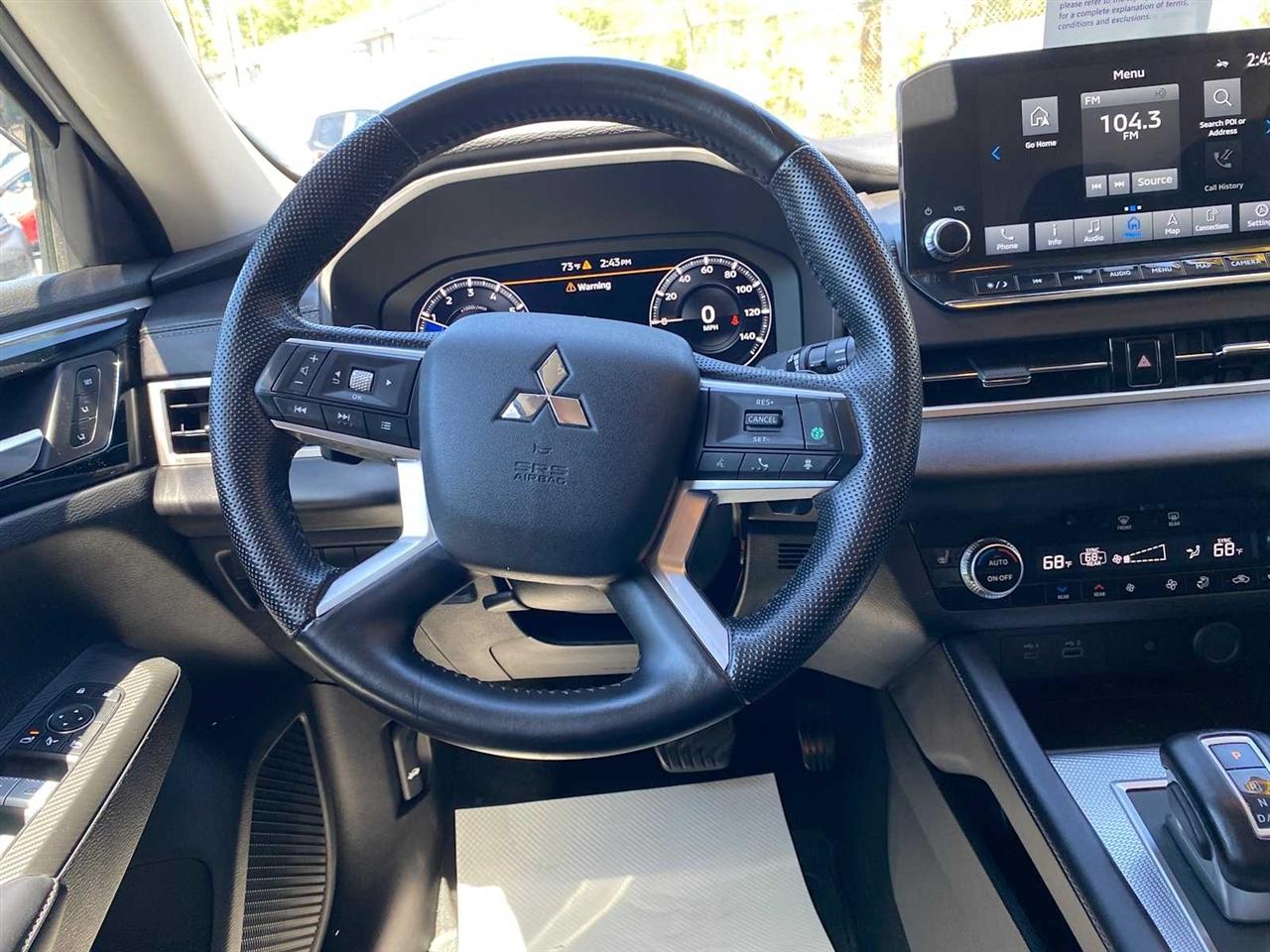 Mitsubishi Outlander SEL 4WD 2023