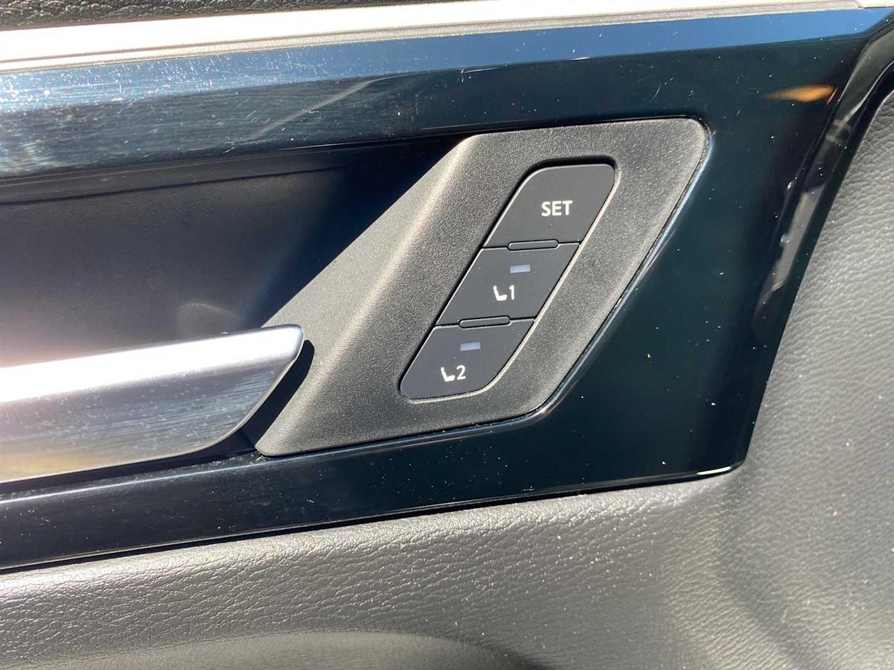 Mitsubishi Outlander SEL 4WD 2023