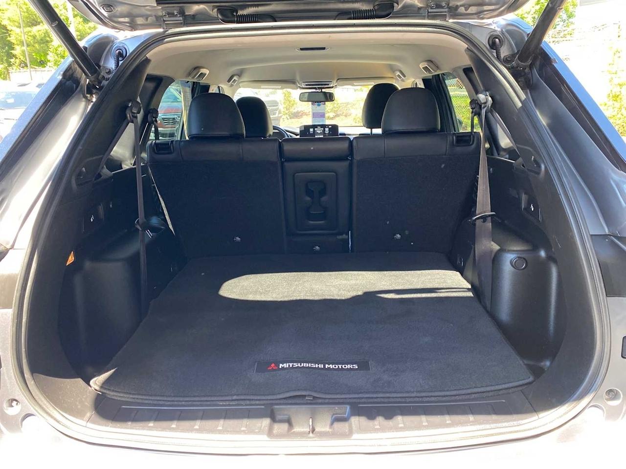 Mitsubishi Outlander SEL 4WD 2023