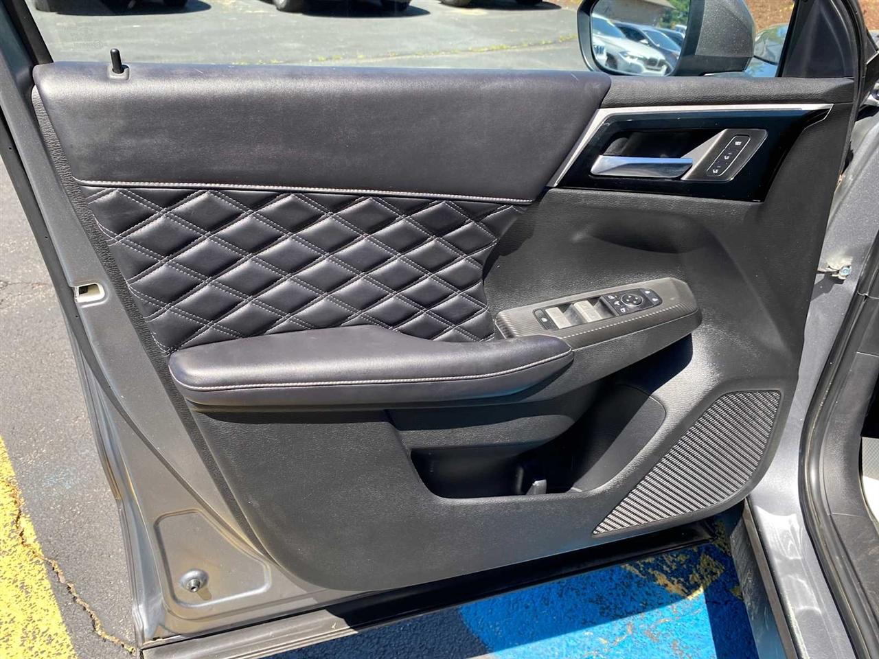 Mitsubishi Outlander SEL 4WD 2023