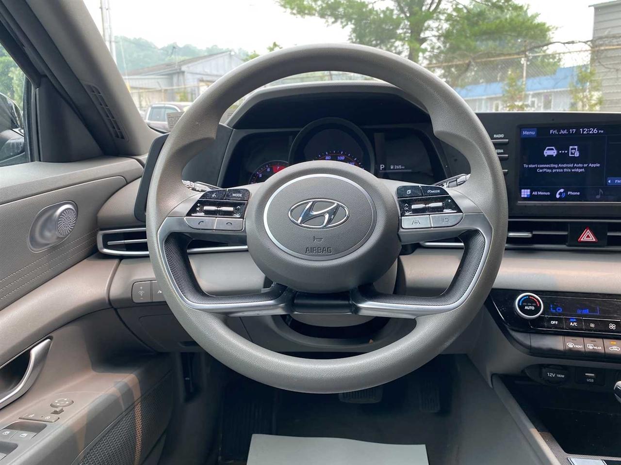 Hyundai Elantra SEL 2022