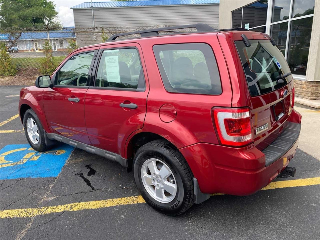 Ford Escape XLS FWD 2012