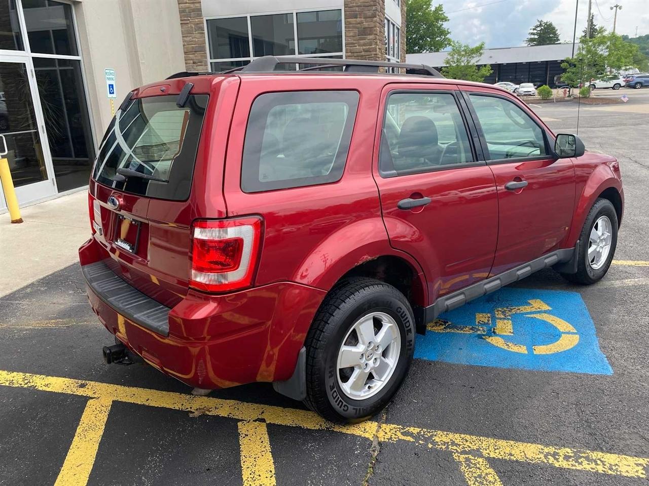 Ford Escape XLS FWD 2012