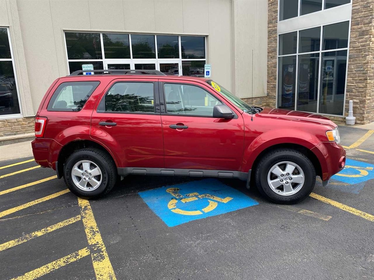 Ford Escape XLS FWD 2012