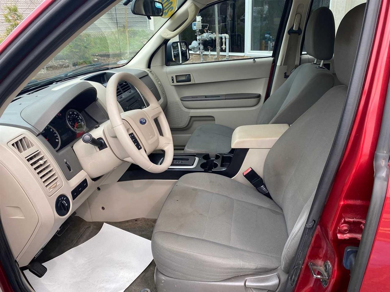 Ford Escape XLS FWD 2012