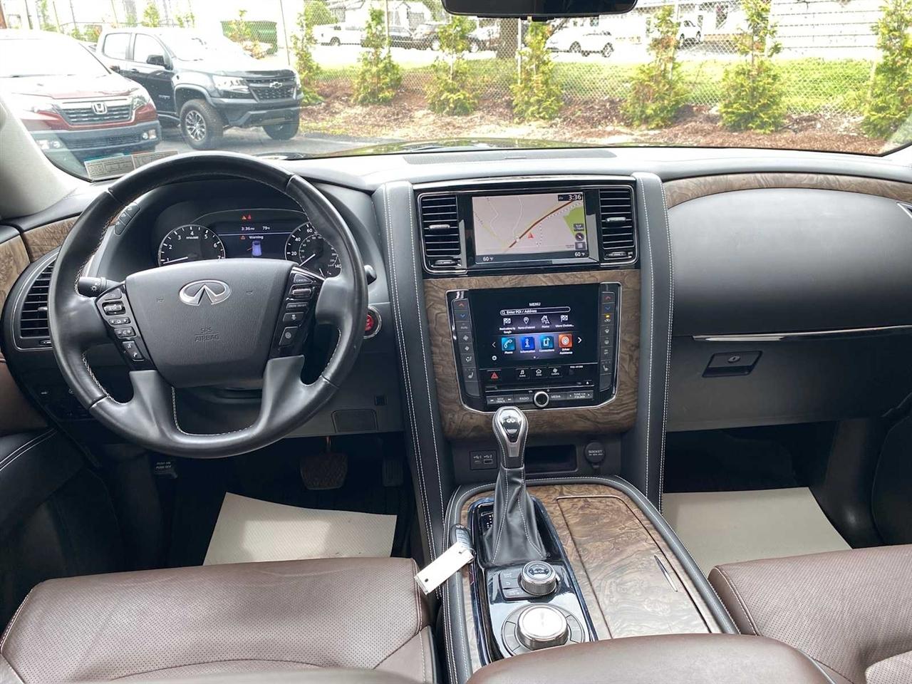 Infiniti QX80 LUXE 4WD 2021
