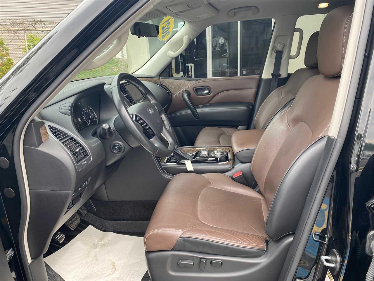 Infiniti QX80 LUXE 4WD 2021