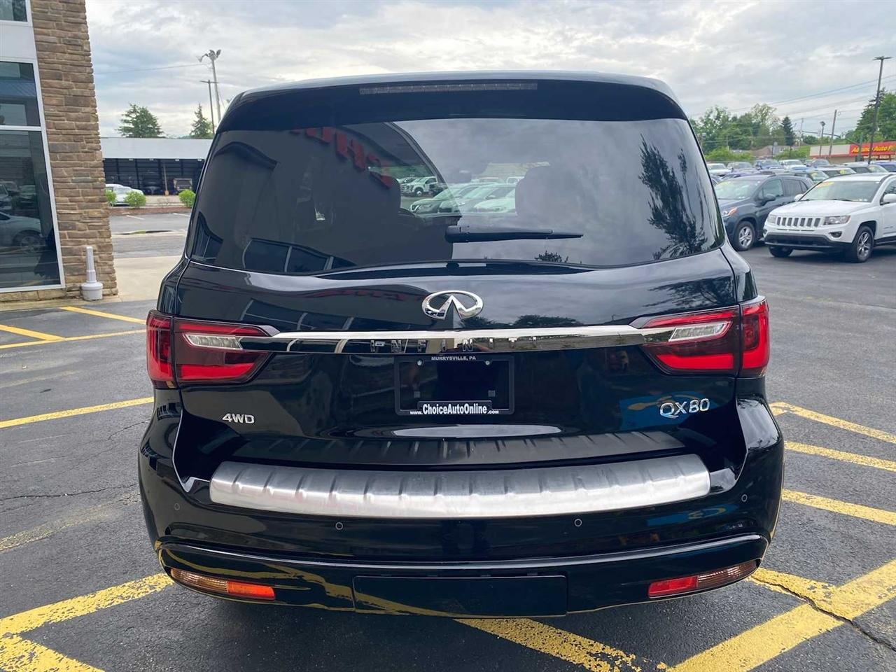 Infiniti QX80 LUXE 4WD 2021