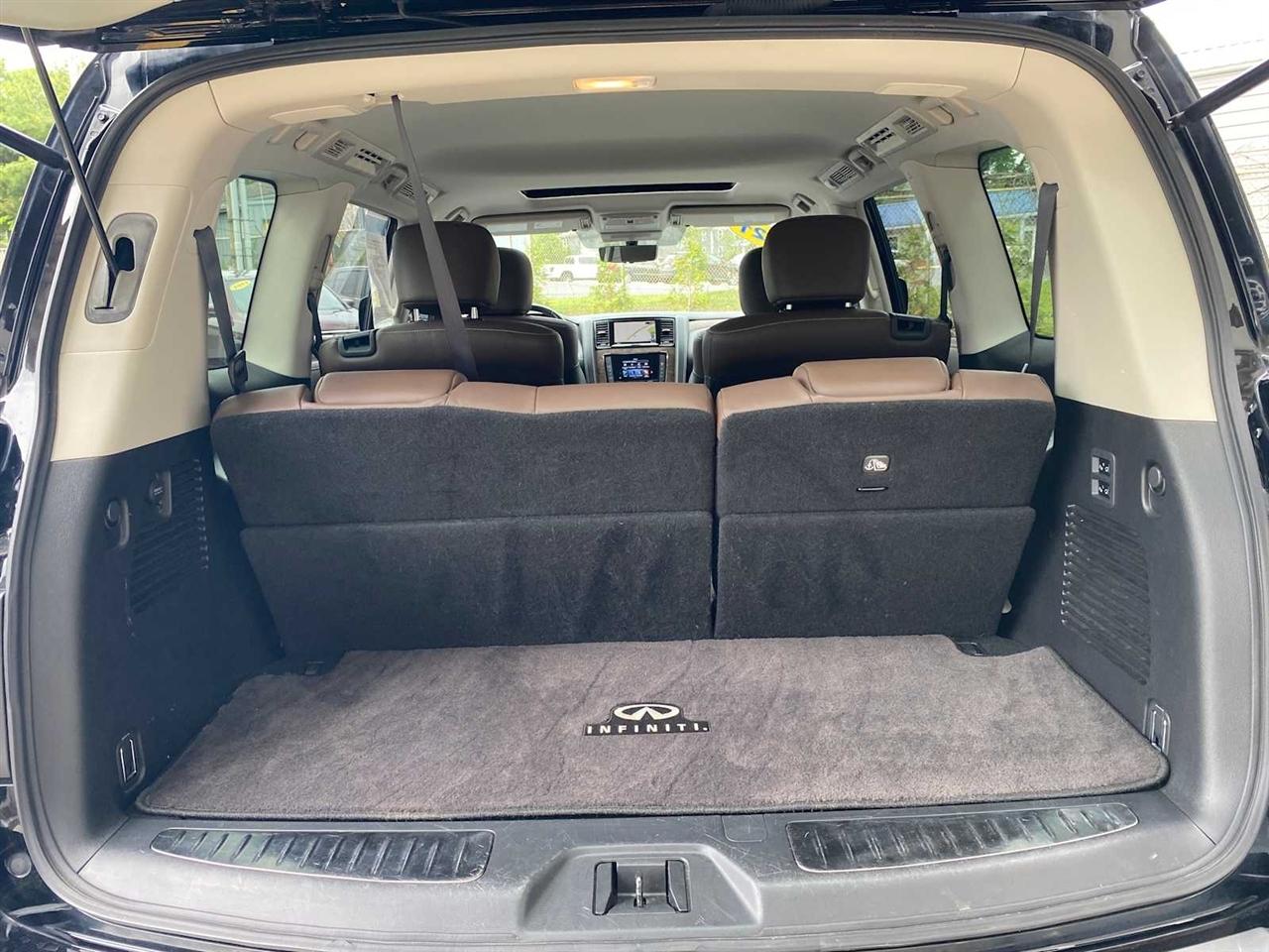 Infiniti QX80 LUXE 4WD 2021
