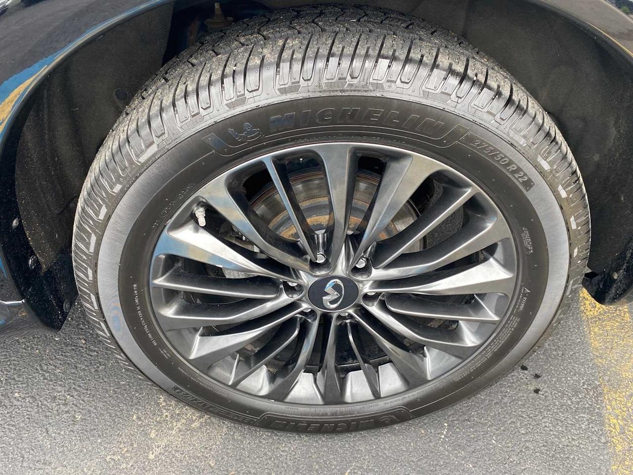 Infiniti QX80 LUXE 4WD 2021