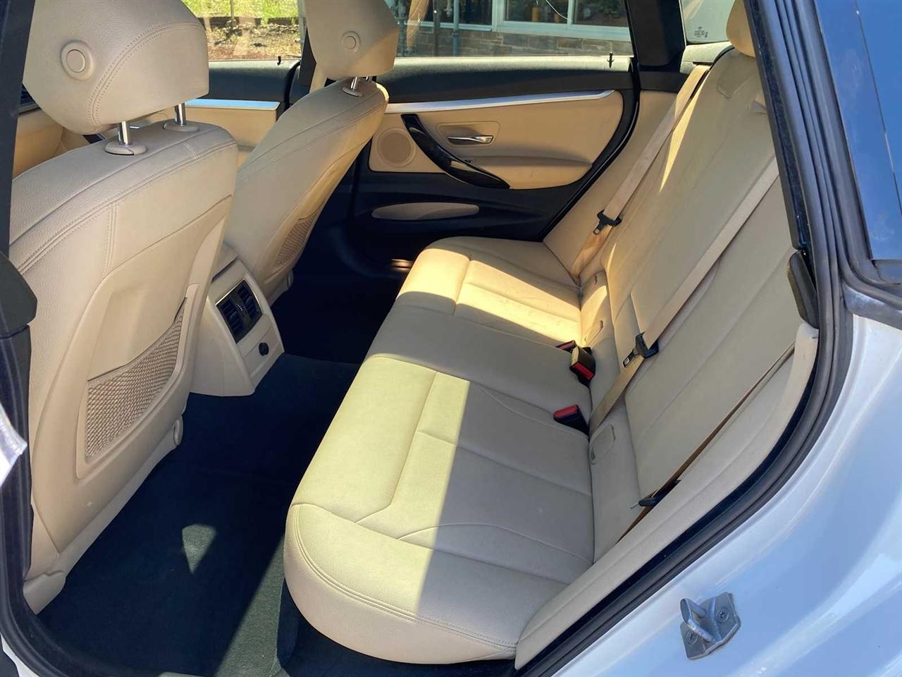 BMW 3-Series Gran Turismo 330i xDrive 2018