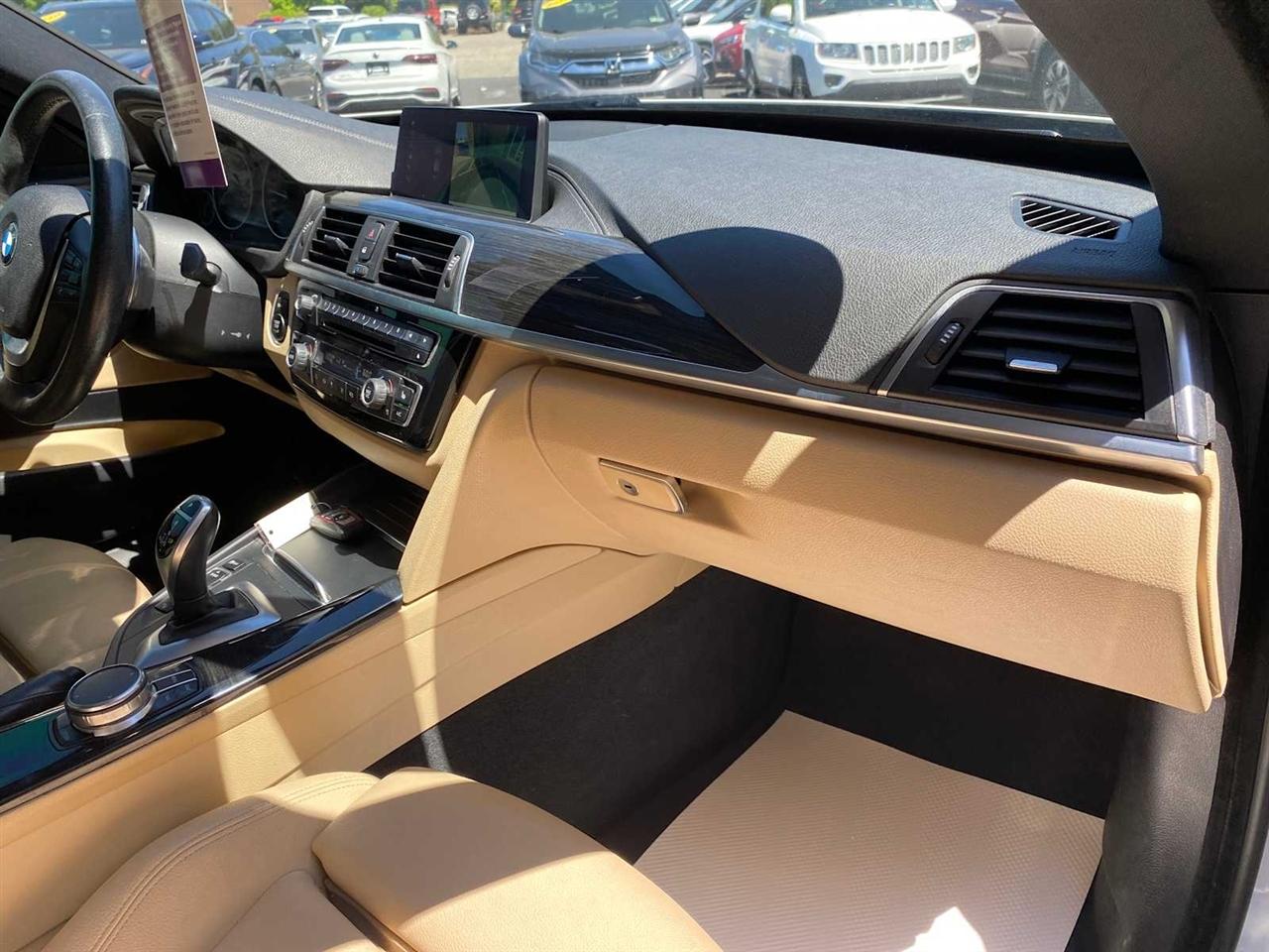 BMW 3-Series Gran Turismo 330i xDrive 2018
