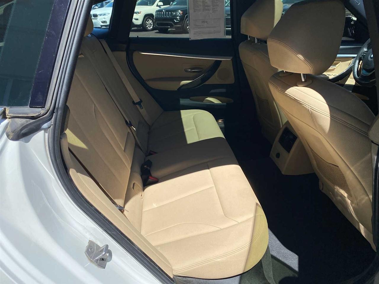BMW 3-Series Gran Turismo 330i xDrive 2018