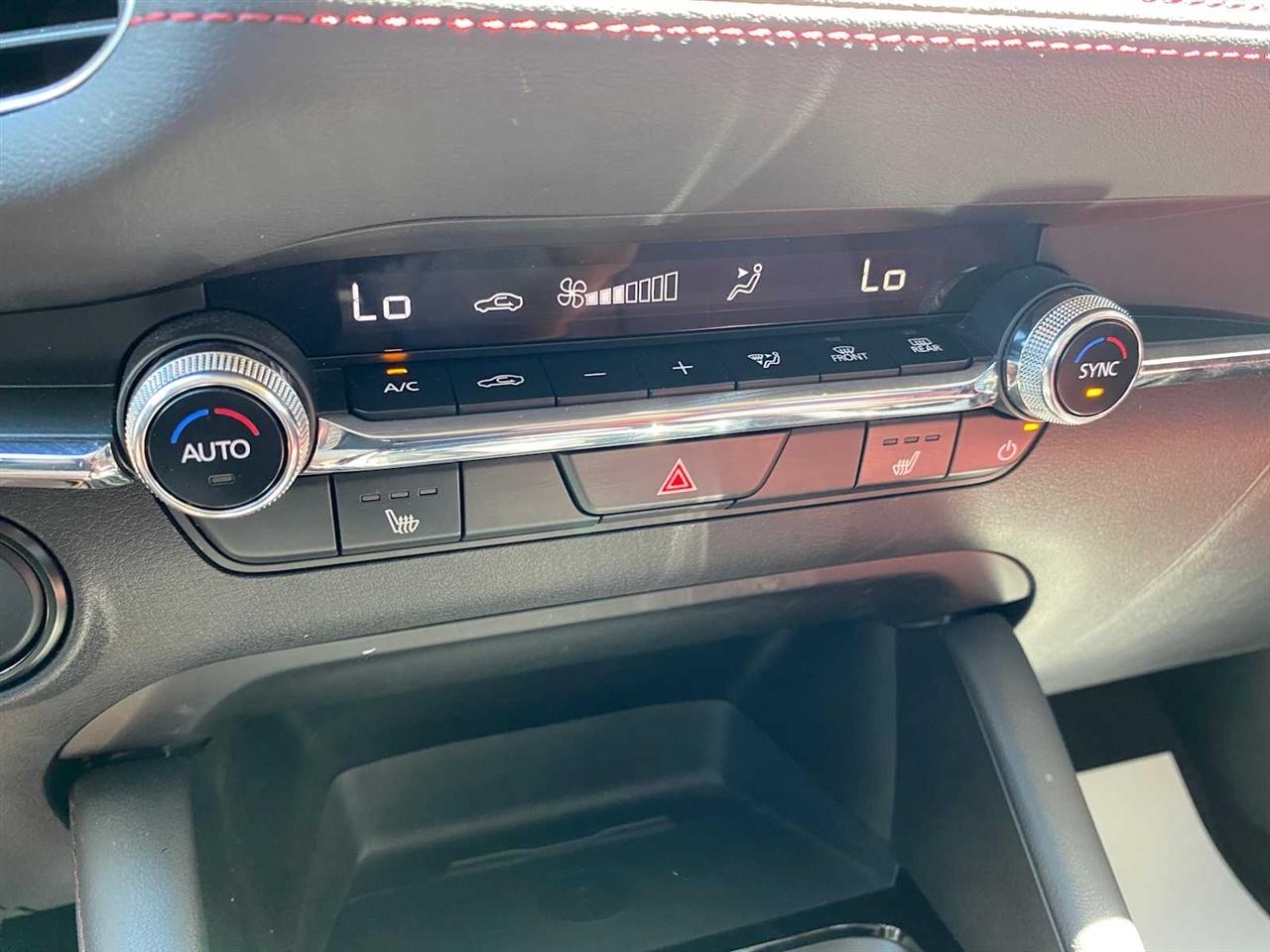 Mazda MAZDA3 Preferred AWD 2024