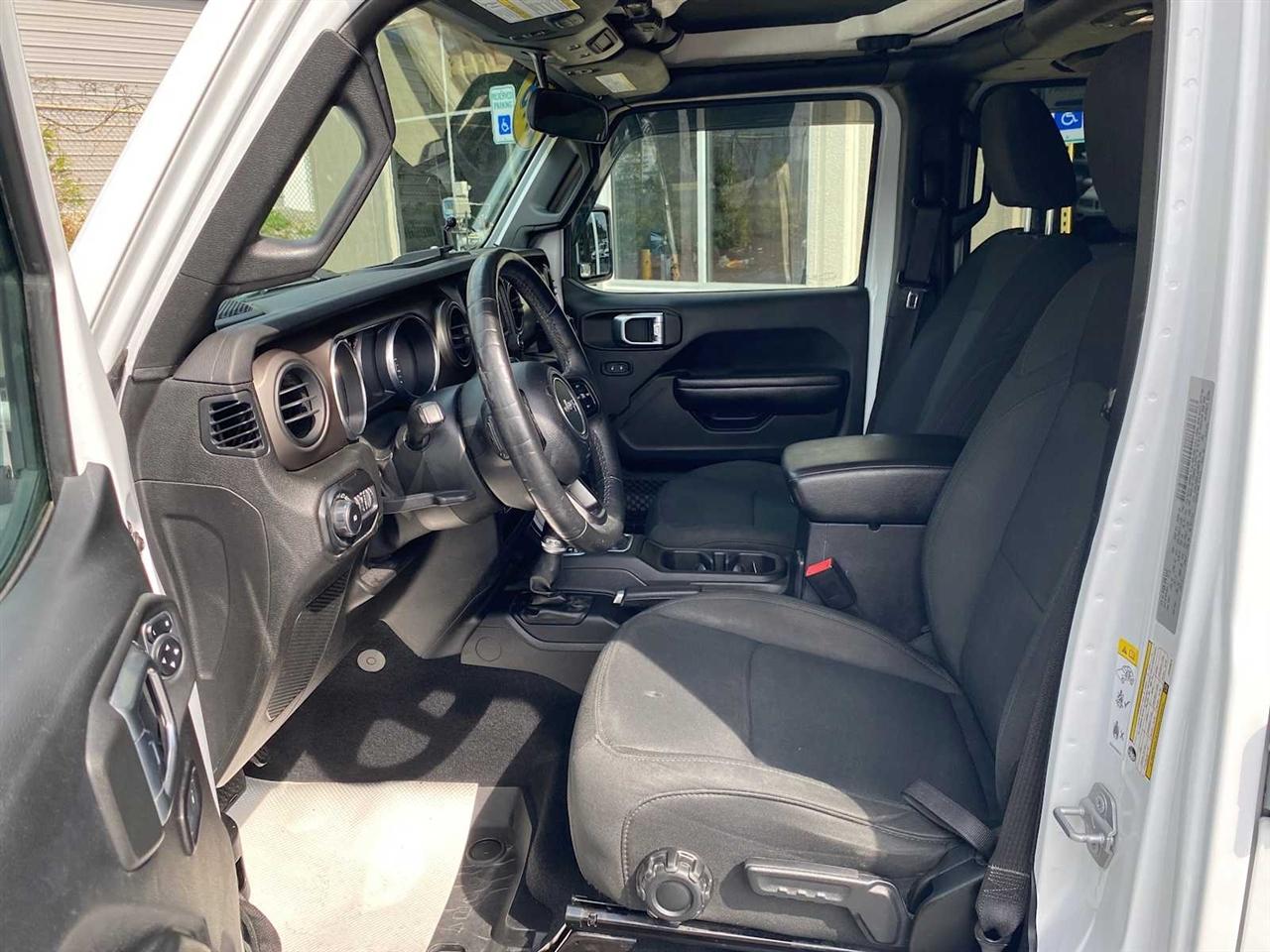 Jeep Wrangler Unlimited Sport 2018