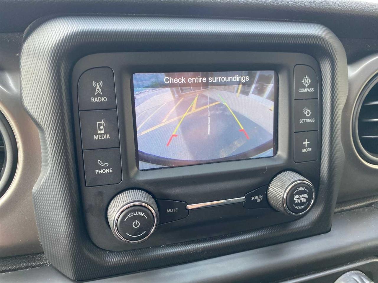Jeep Wrangler Unlimited Sport 2018