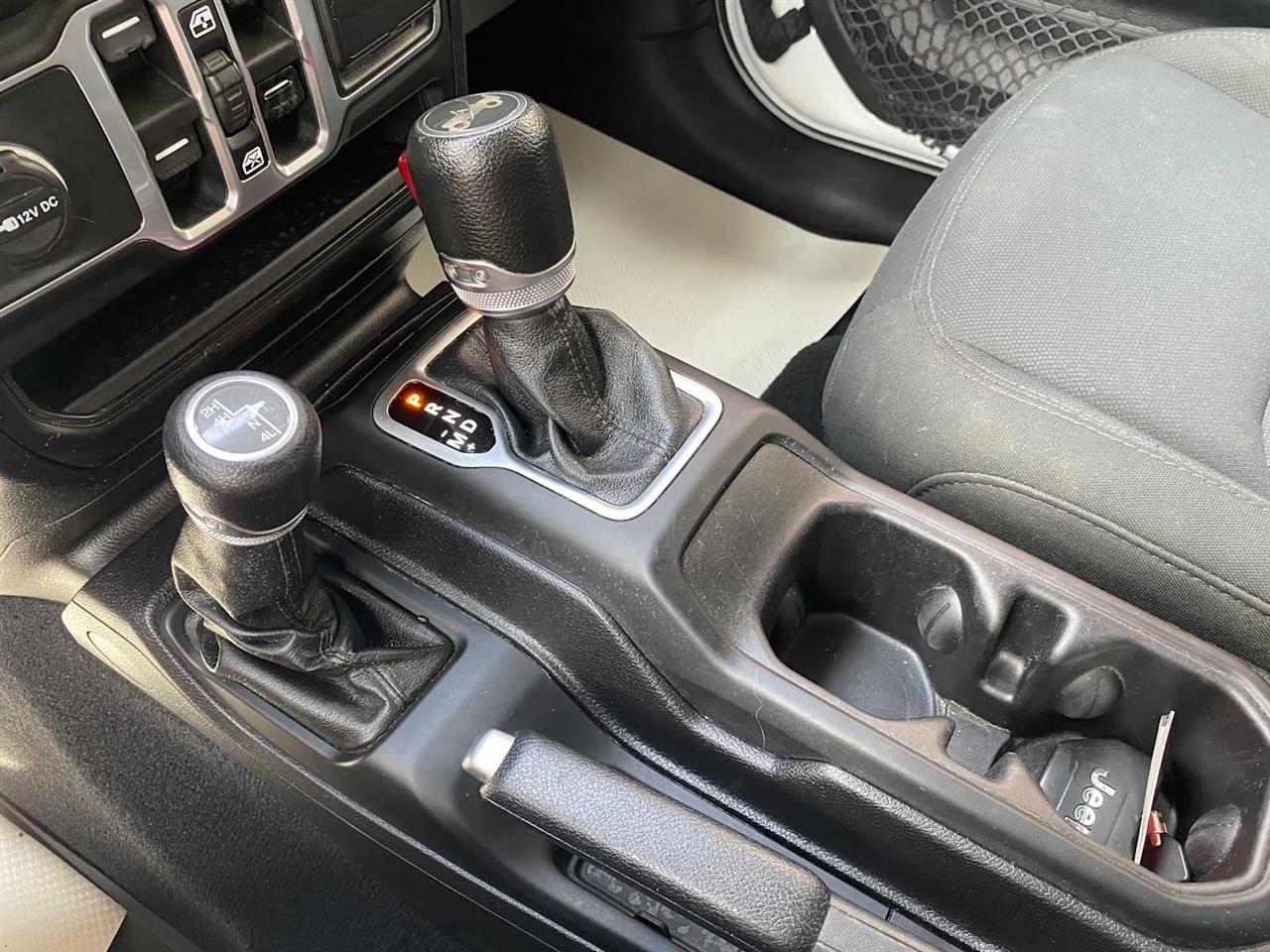 Jeep Wrangler Unlimited Sport 2018