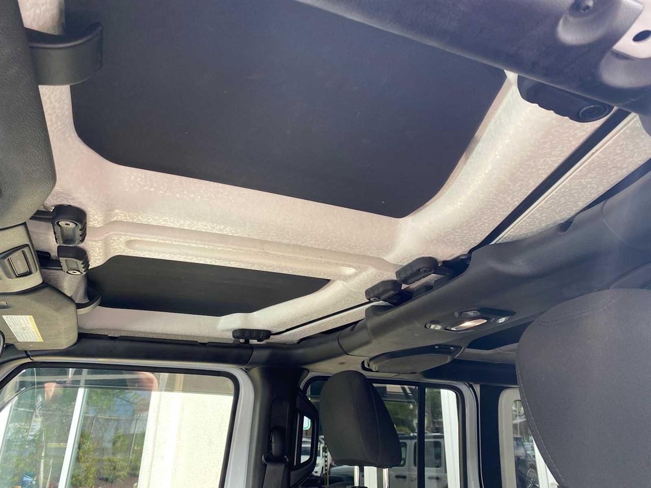 Jeep Wrangler Unlimited Sport 2018
