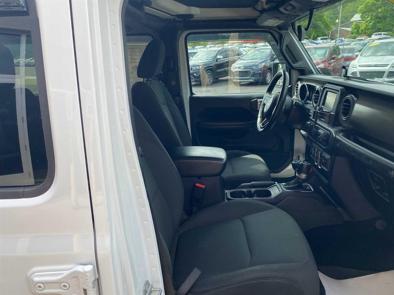 Jeep Wrangler Unlimited Sport 2018