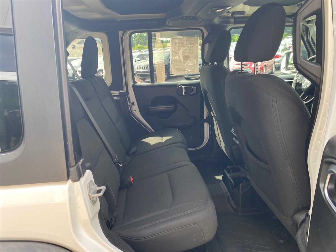 Jeep Wrangler Unlimited Sport 2018