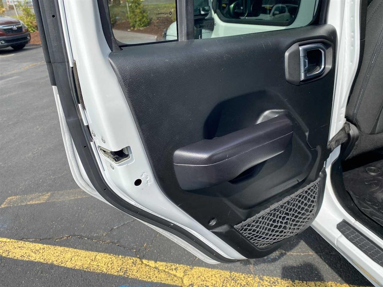 Jeep Wrangler Unlimited Sport 2018