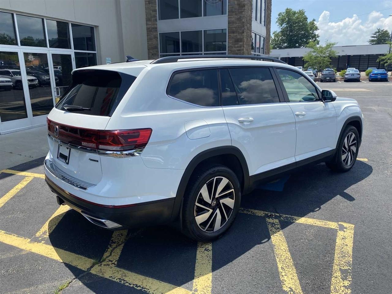 Volkswagen Atlas SE w/Technology 4MOTION 2024
