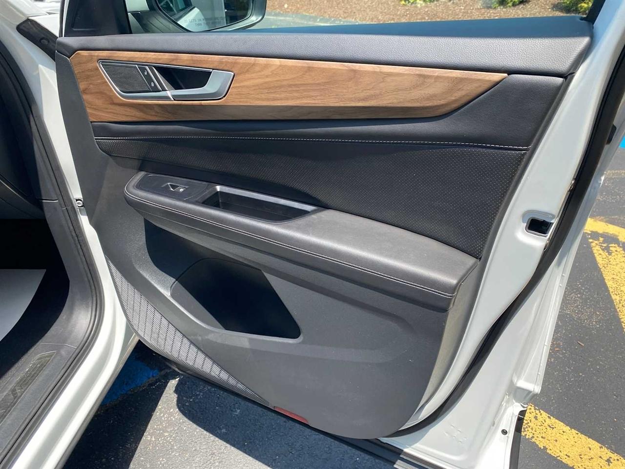 Volkswagen Atlas SE w/Technology 4MOTION 2024