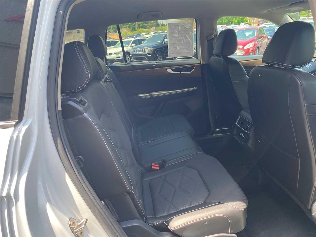 Volkswagen Atlas SE w/Technology 4MOTION 2024