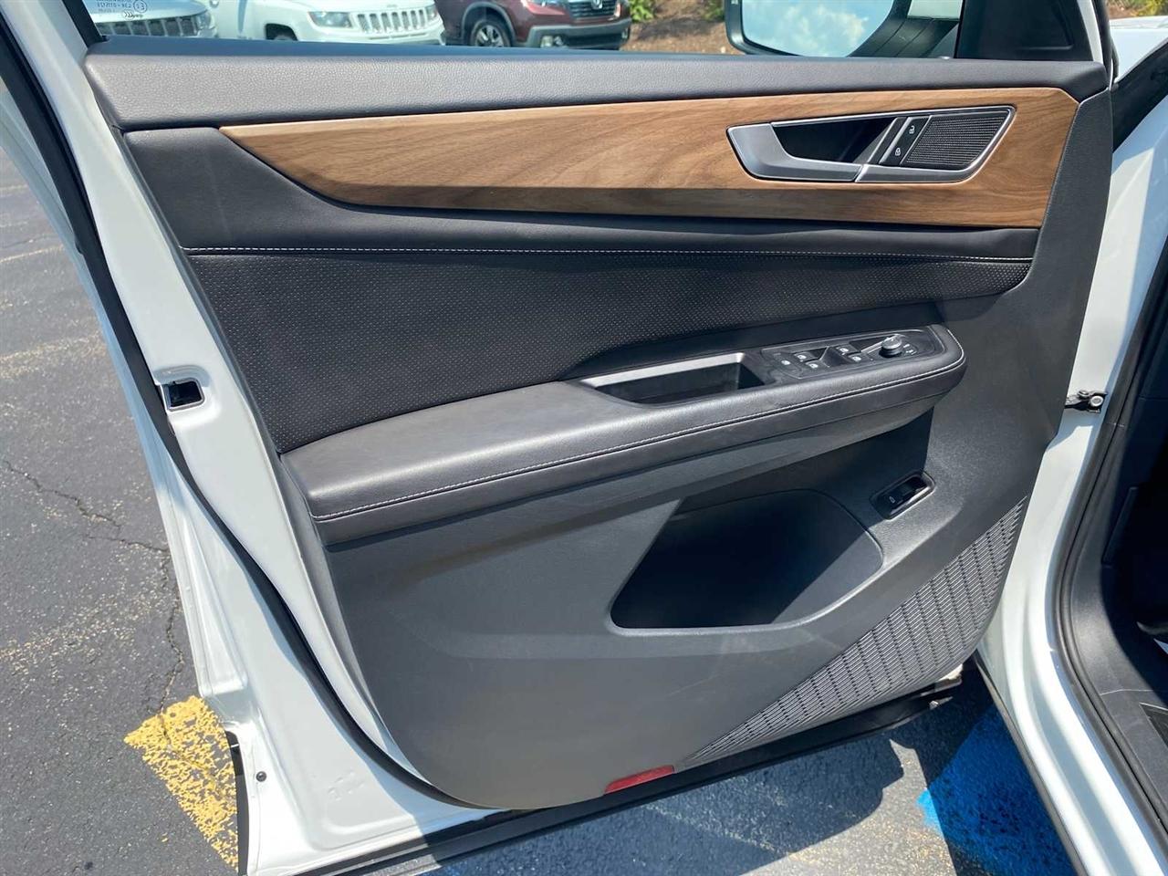 Volkswagen Atlas SE w/Technology 4MOTION 2024