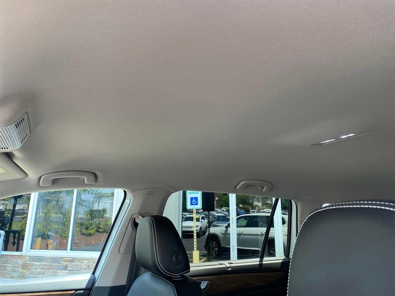 Volkswagen Atlas SE w/Technology 4MOTION 2024