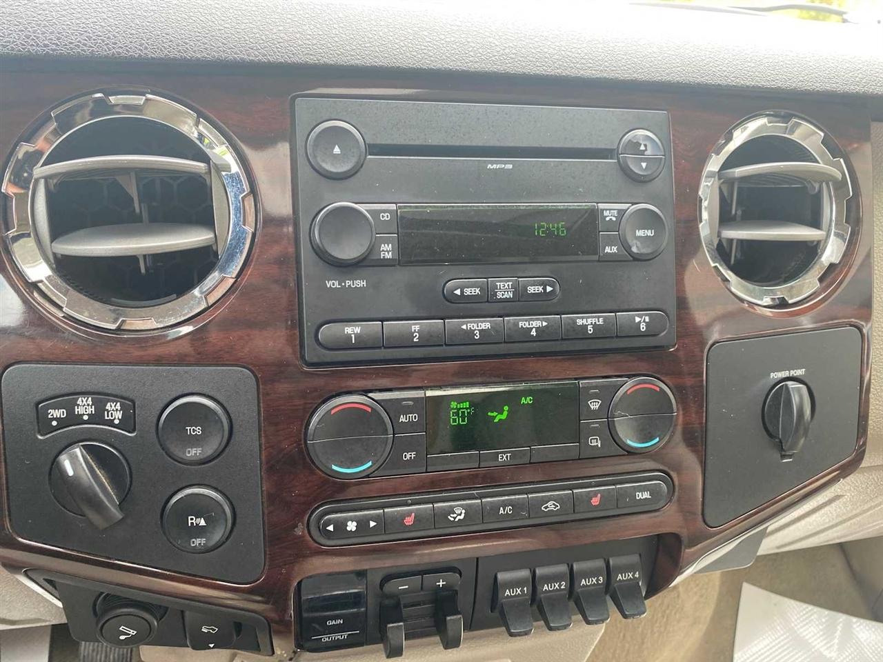 Ford F-350 SD Lariat Crew Cab DRW 4WD 2008