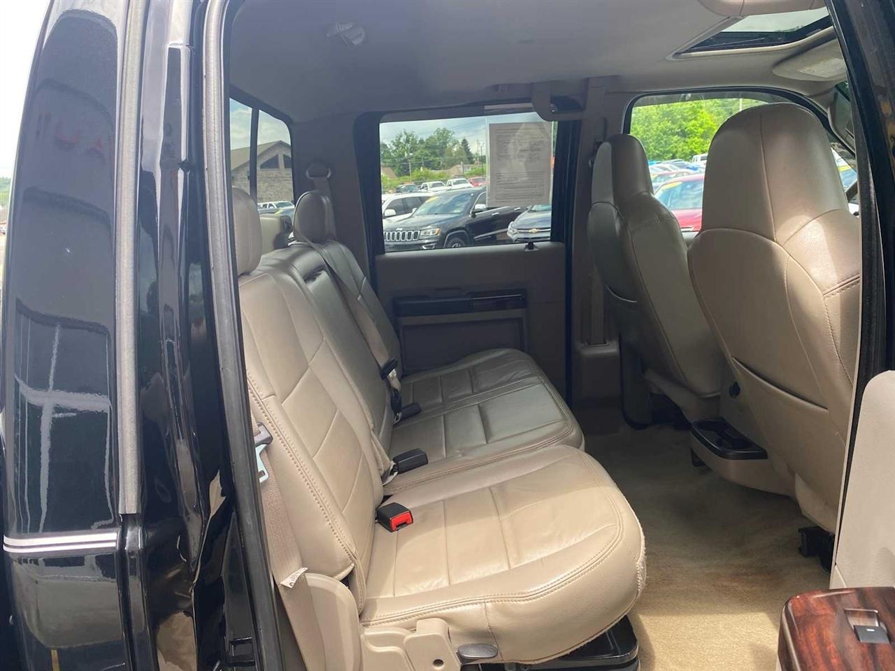 Ford F-350 SD Lariat Crew Cab DRW 4WD 2008