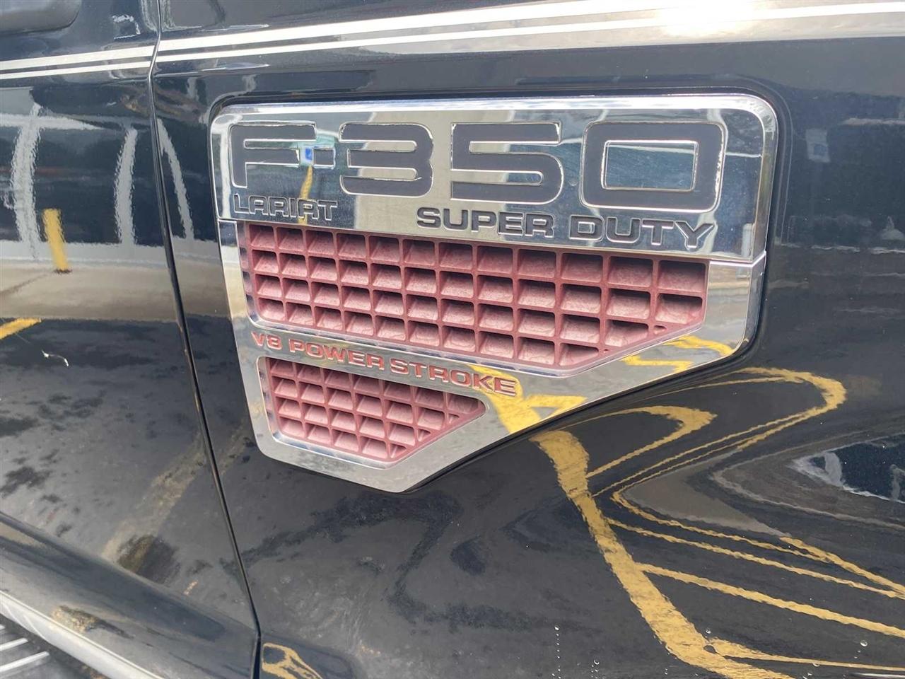Ford F-350 SD Lariat Crew Cab DRW 4WD 2008