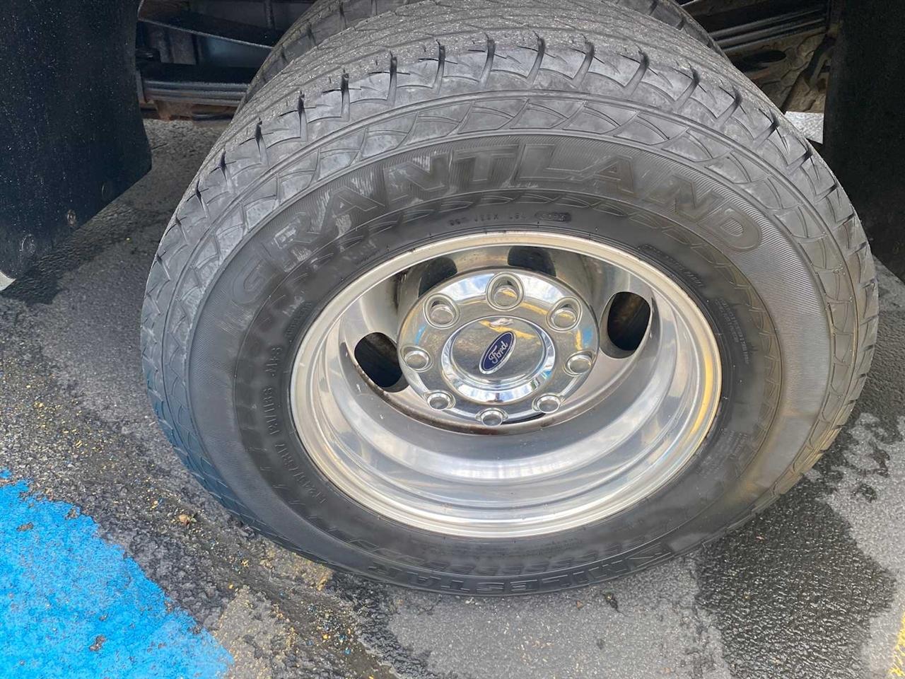 Ford F-350 SD Lariat Crew Cab DRW 4WD 2008