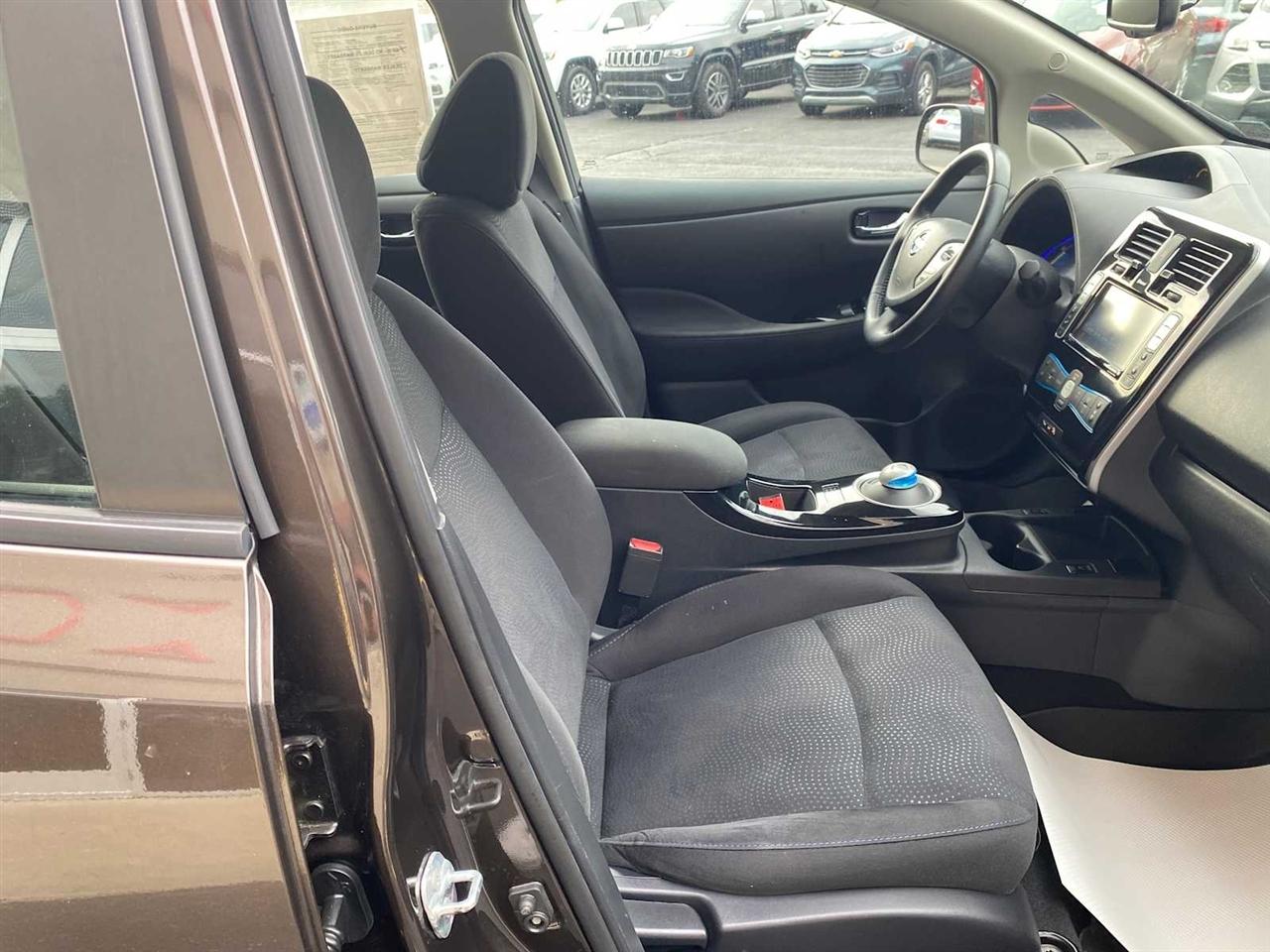 Nissan Leaf SV 2016