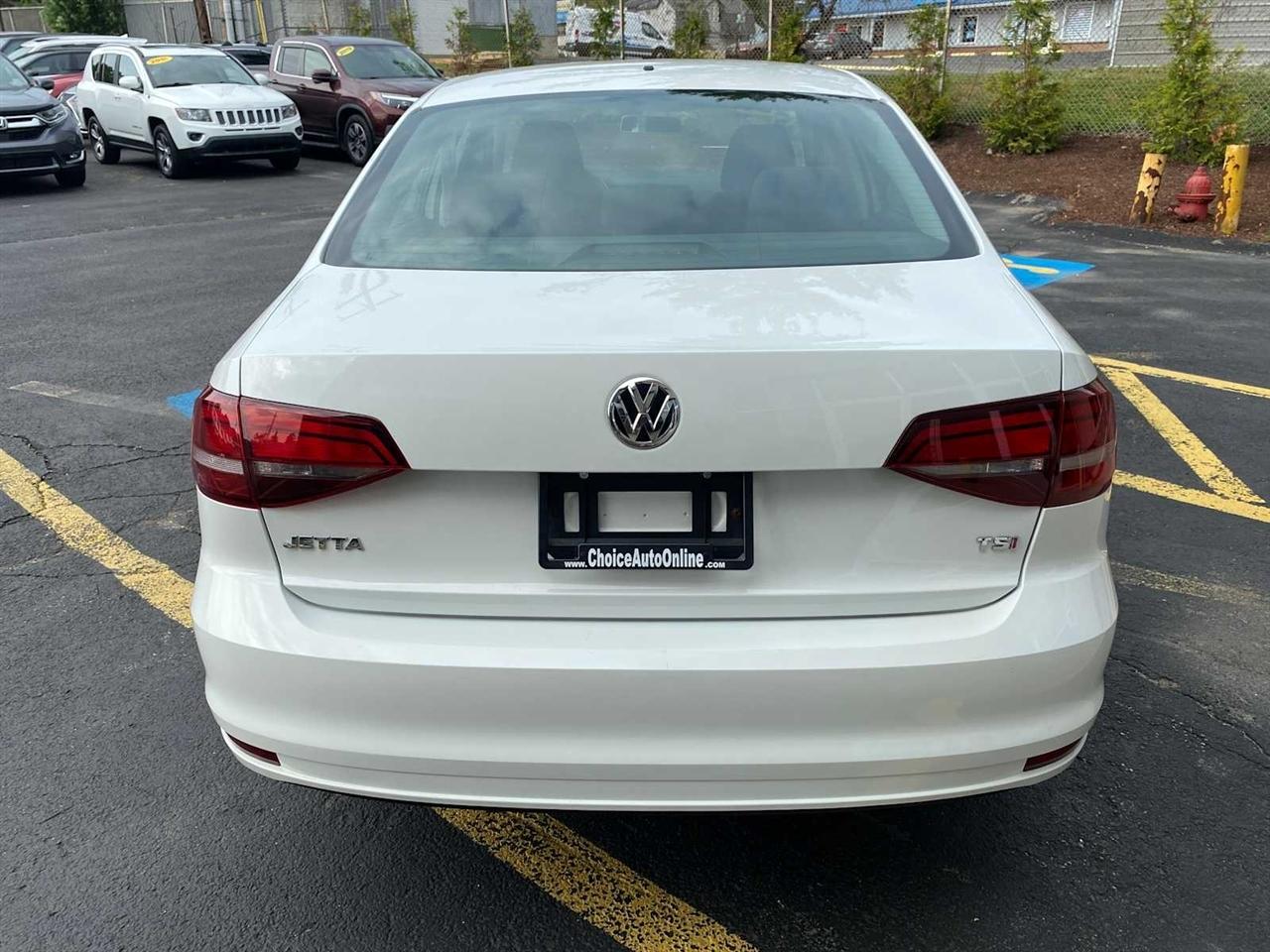 Volkswagen Jetta 1.4T S 6M 2017