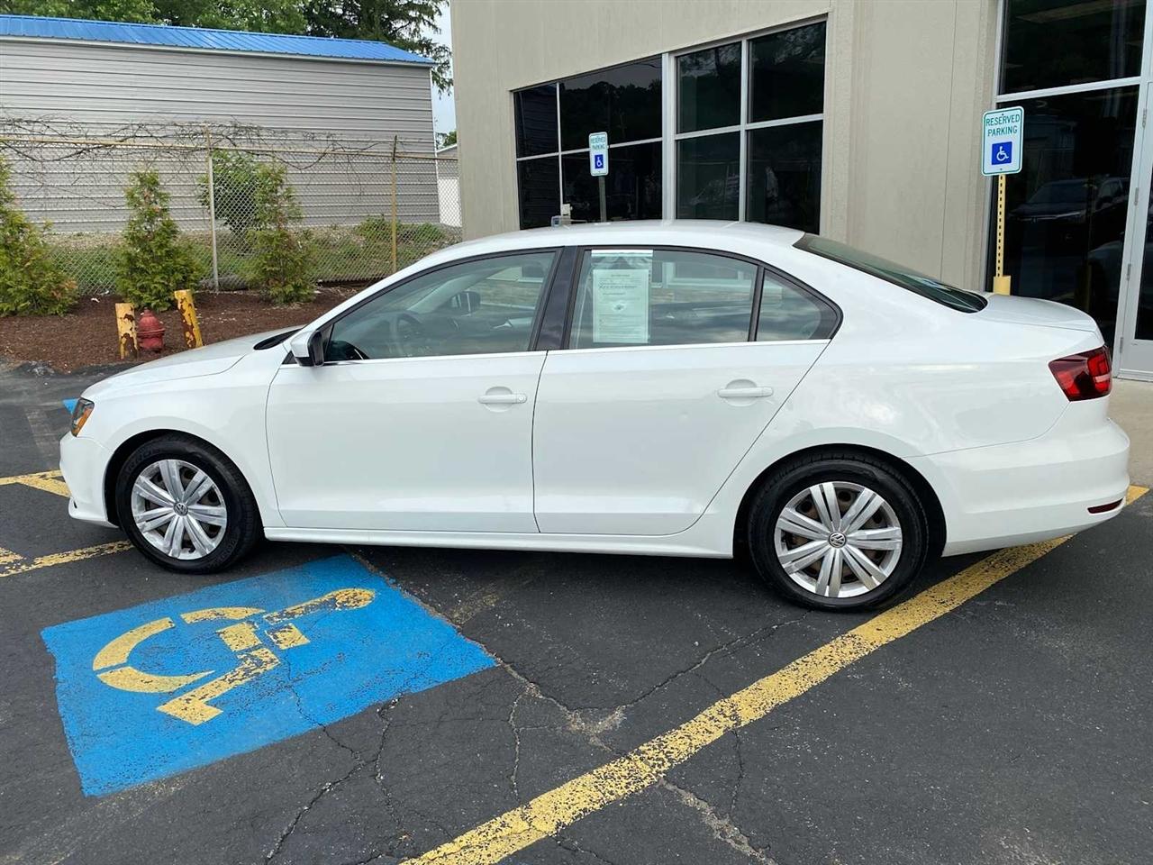 Volkswagen Jetta 1.4T S 6M 2017