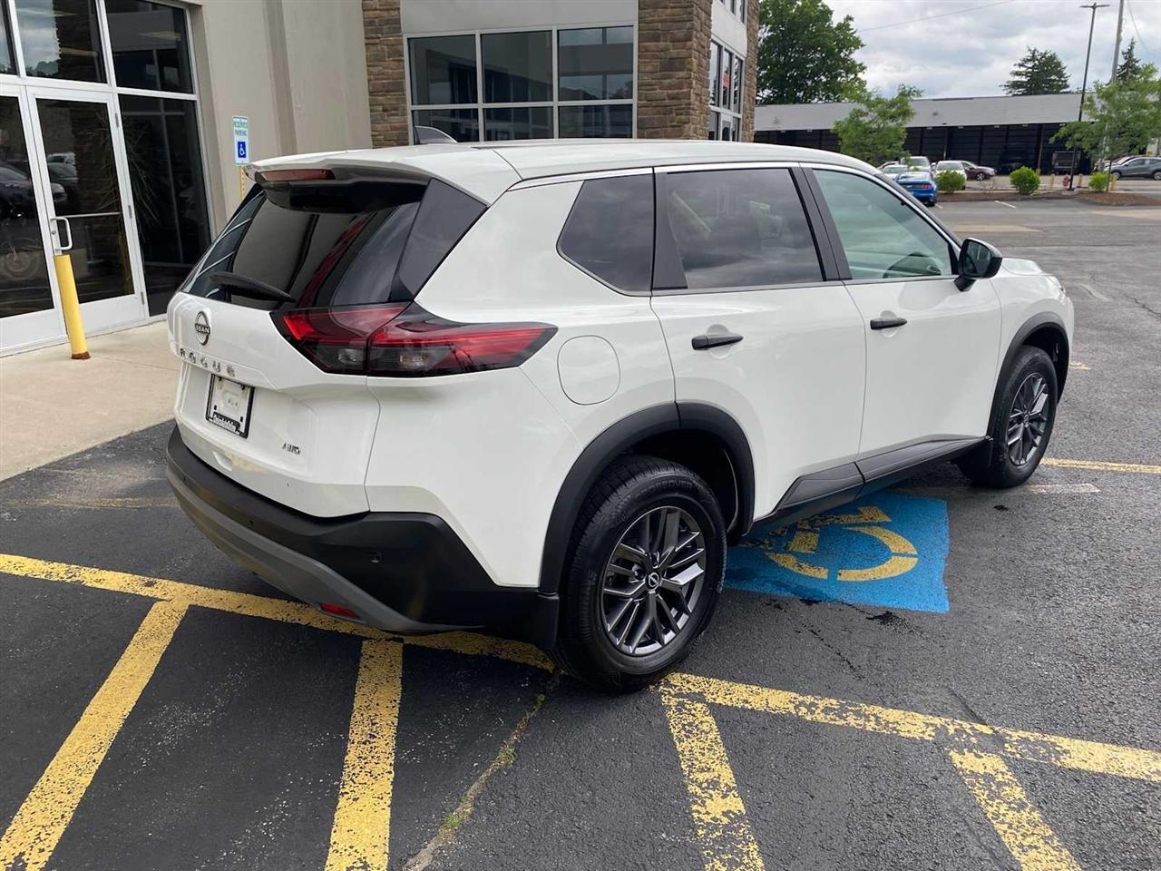 Nissan Rogue S AWD 2023