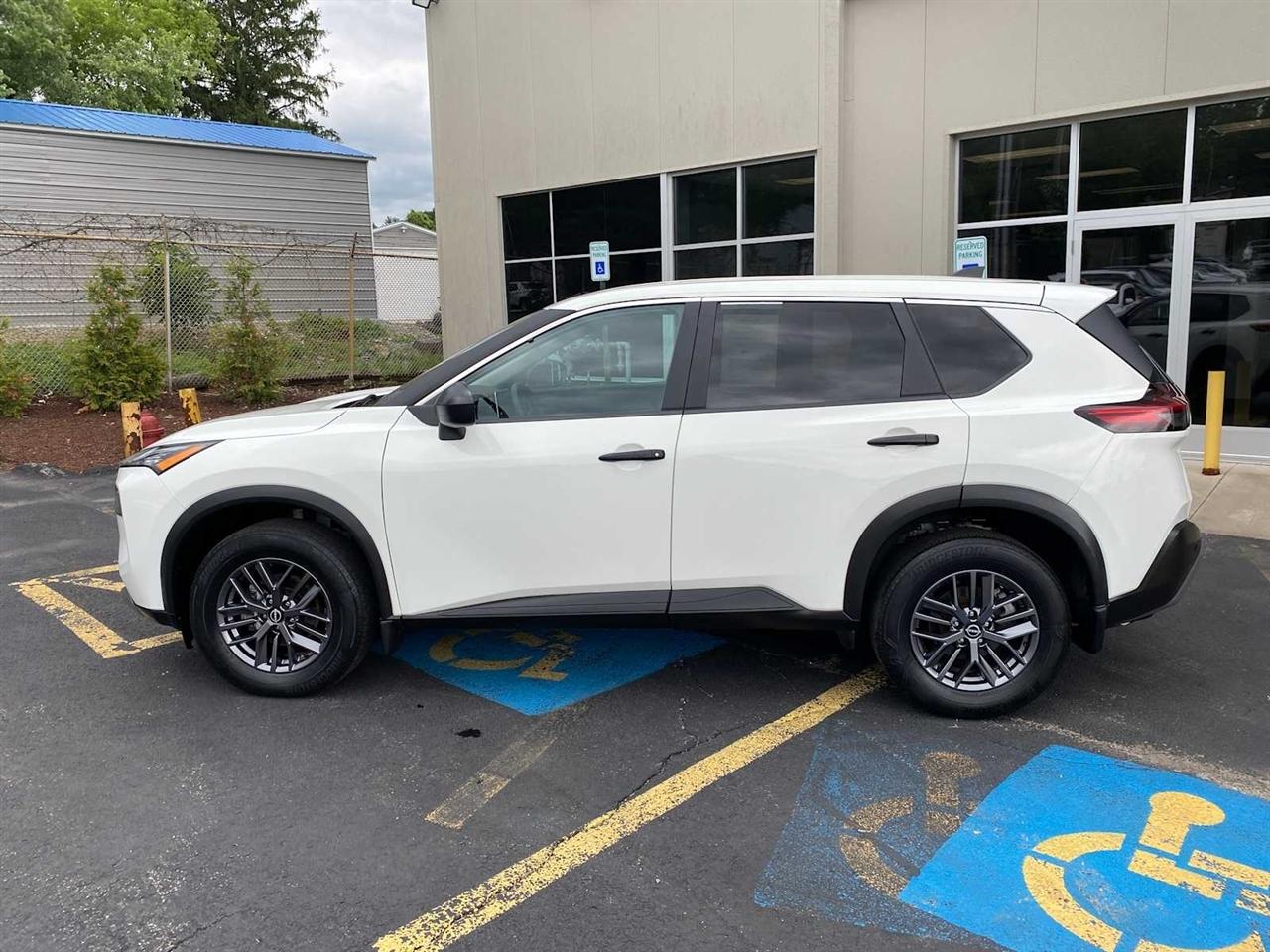 Nissan Rogue S AWD 2023