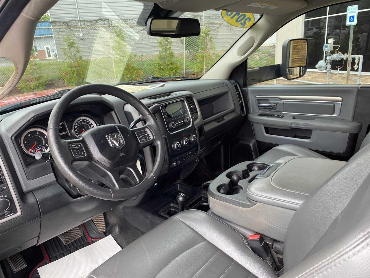 RAM 3500 Regular Cab 4WD DRW 2018