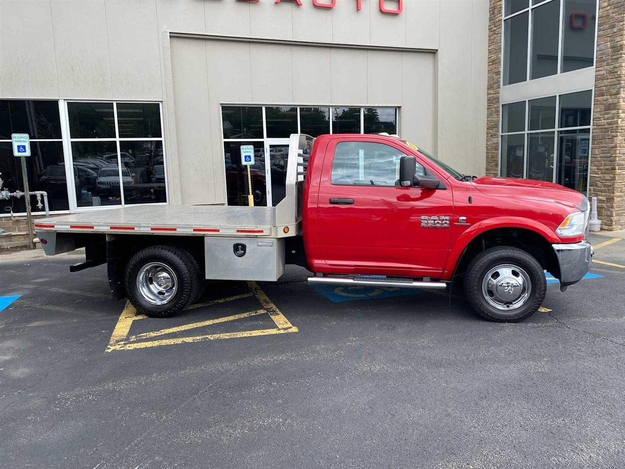RAM 3500 Regular Cab 4WD DRW 2018