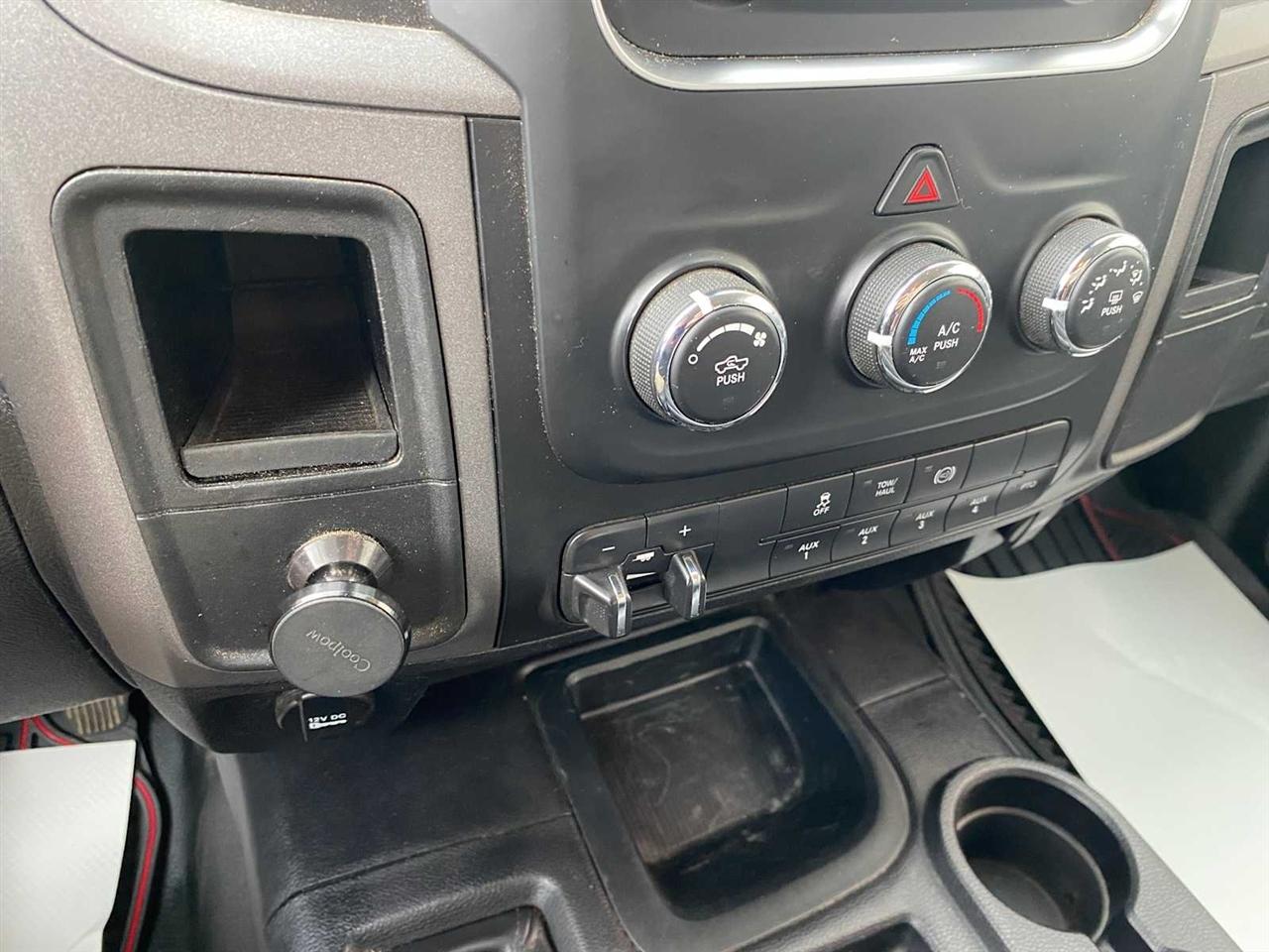 RAM 3500 Regular Cab 4WD DRW 2018